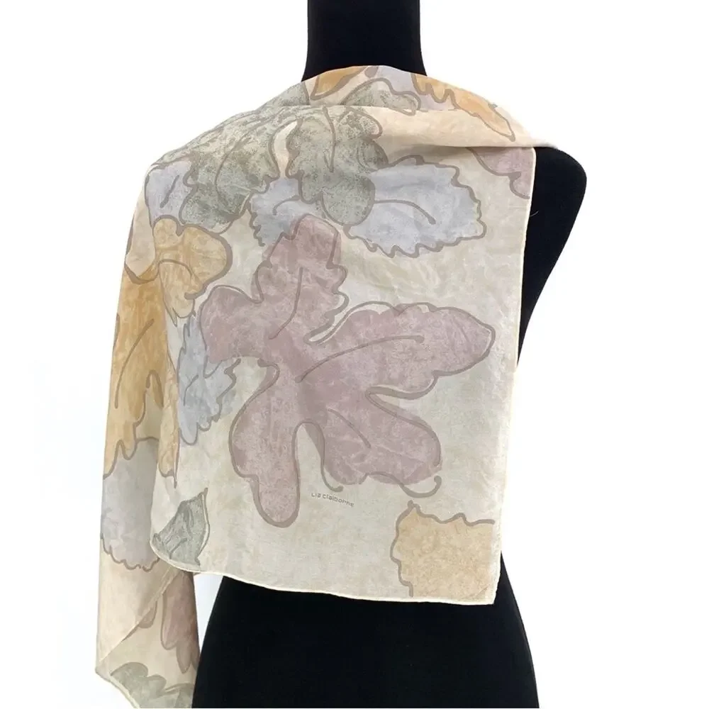 VTG LIZ CLAIBORNE Leaf Design Square Neck Scarf Cream